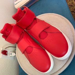 Nike Marxman University Red Size 9